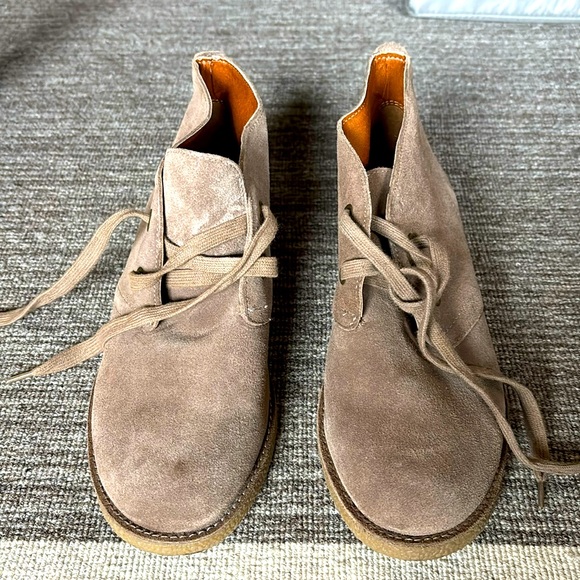Lucky Brand Suede “Emellia” womens 8.5M tan / taupe chukka desert boots shoes - Picture 1 of 12